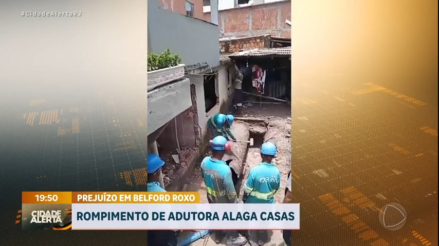 Vídeo: Rompimento de adutora alaga casas na Baixada Fluminense