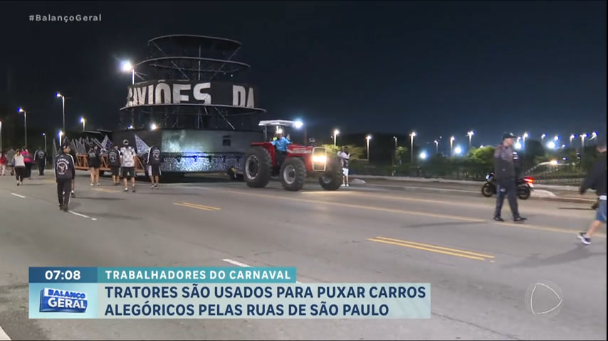 Vídeo: Tratoristas precisam de perícia para conduzir carros alegóricos do Carnaval