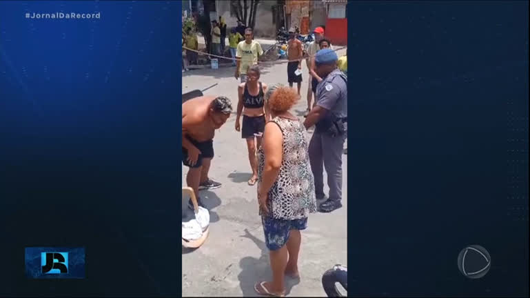 Vídeo: Funcionário da Prefeitura de São Vicente (SP) é baleado por PM e está internado na UTI