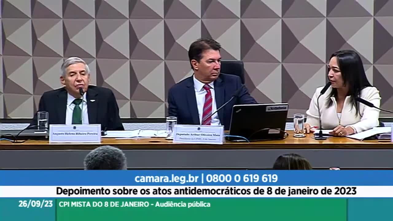 Vídeo: Heleno disse a parlamentares que não orientou Bolsonaro a agir 'fora das quatro linhas'