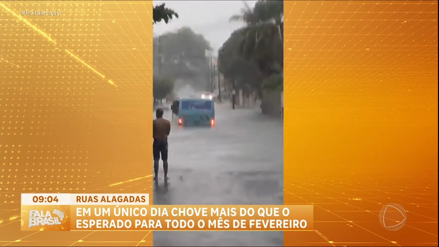 Vídeo: Fortaleza tem segunda maior chuva dos últimos 50 anos; população sofre com transtornos