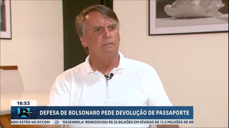 Vídeo: Defesa de Bolsonaro pede devolução de passaporte