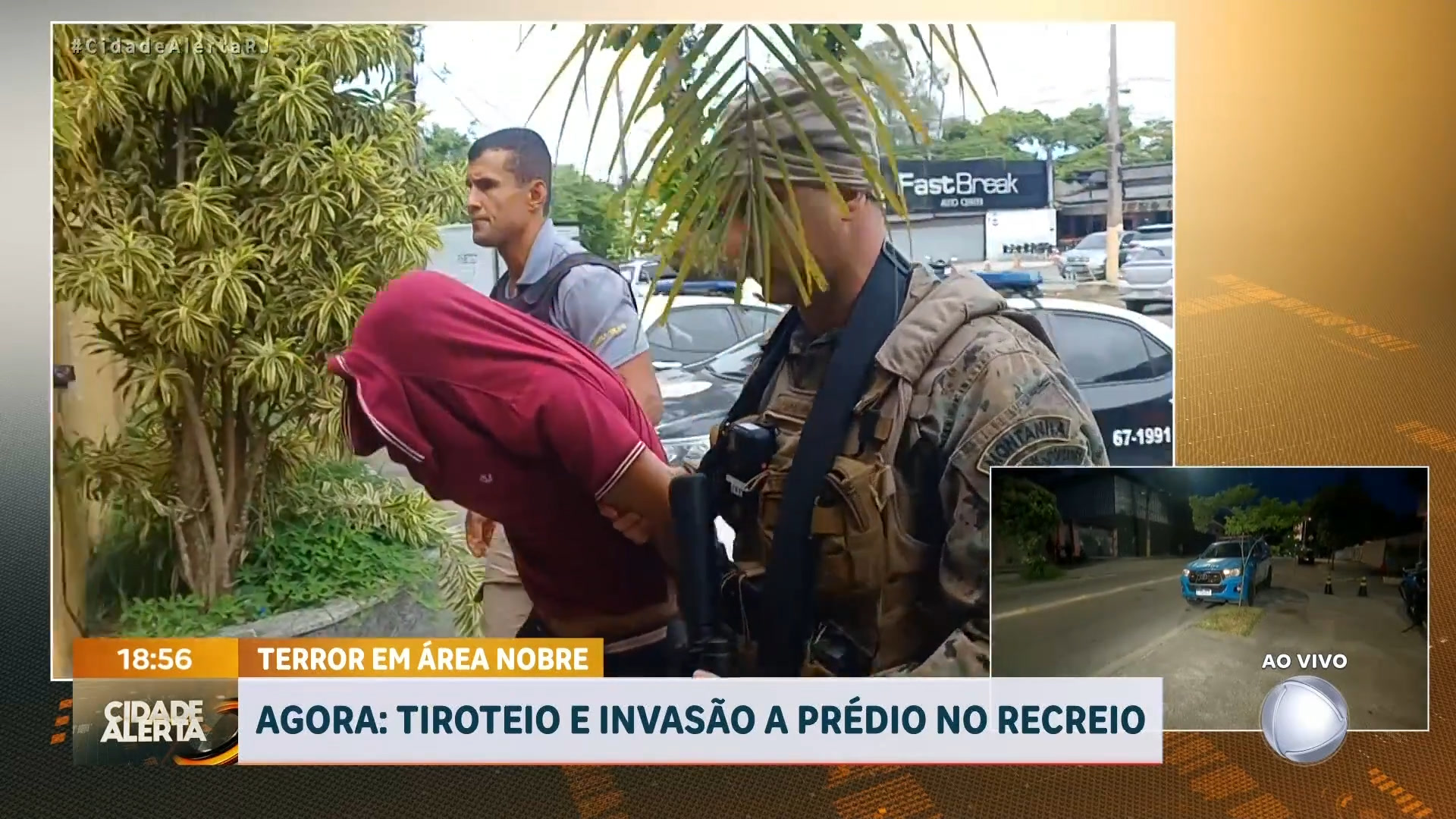 Vídeo: Homem é preso após manter três pessoas reféns em prédio de Itanhangá, na zona oeste do Rio