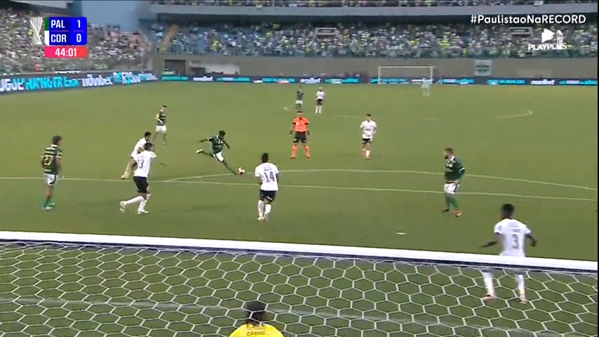 Vídeo: Gol do Palmeiras! Endrick bate rasteiro e vence Cassio para abrir o placar