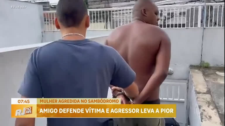 Vídeo: RJ: Homem é morto por amigo da ex-companheira após agressão no Sambódromo