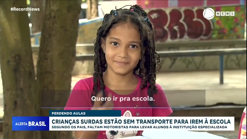Vídeo: Crianças surdas são impedidas de ir às aulas por falta de transporte