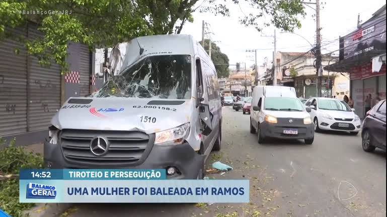 Vídeo: Bandidos fazem motorista refém durante assalto à van no RJ; mulher é baleada em tiroteio