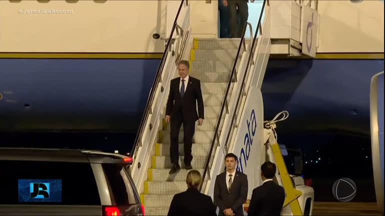 Vídeo: Secretário de Estado americano, Antony Blinken, desembarca no Brasil para reunião com o presidente Lula