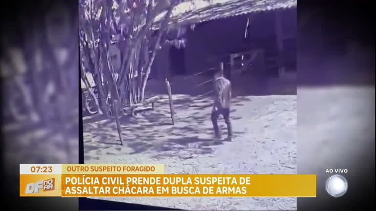 Vídeo: Polícia prende dupla suspeita de assaltar chácara em Brazlândia (DF)