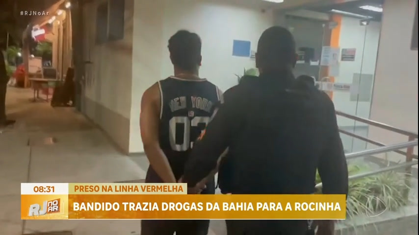 Vídeo: Policia prende homem por transportar 9kg de maconha para a Rocinha
