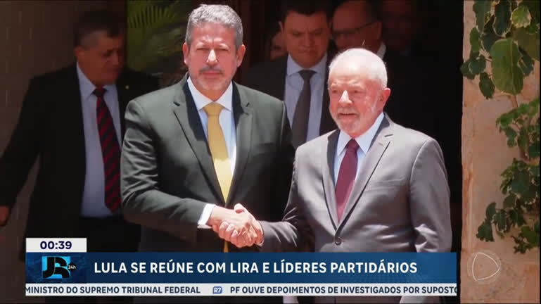 Vídeo: Em busca de reaproximação com o Congresso, Lula se reúne com Lira e líderes partidários no Alvorada