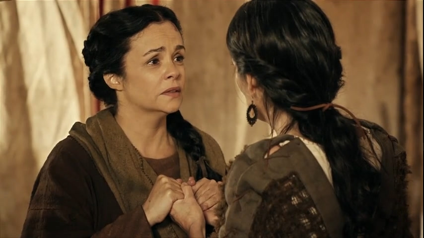 Vídeo: Yana revela a Darda que é mãe de Aruna | A Terra Prometida