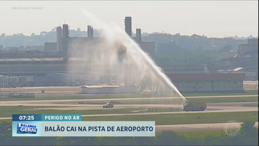 Vídeo: Balão cai na pista de aeroporto no Rio de Janeiro