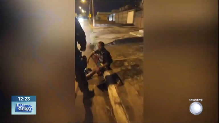 Vídeo: Homem e preso com faca e droga no setor Sul do Gama (DF)