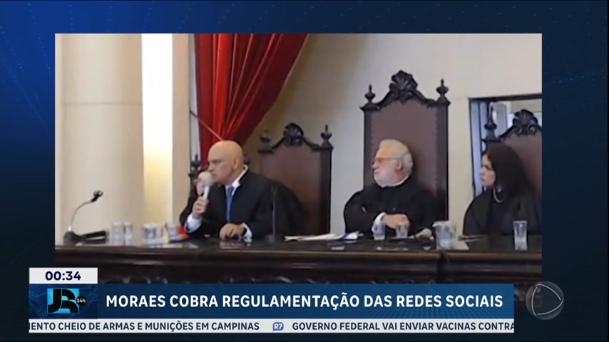 Vídeo: Alexandre de Moraes volta a cobrar regulamentação das redes sociais