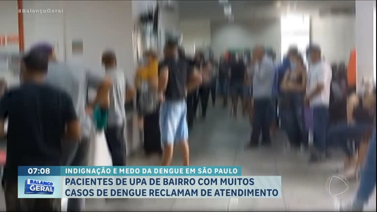 Vídeo: Moradores de bairro com mais casos de dengue em SP enfrentam fila de horas em posto de saúde