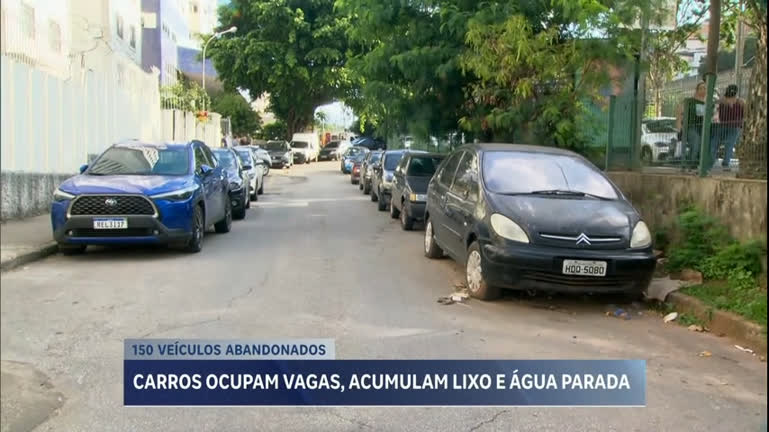 Vídeo: Carcaças de veículos abandonados preocupa moradores de Belo Horizonte
