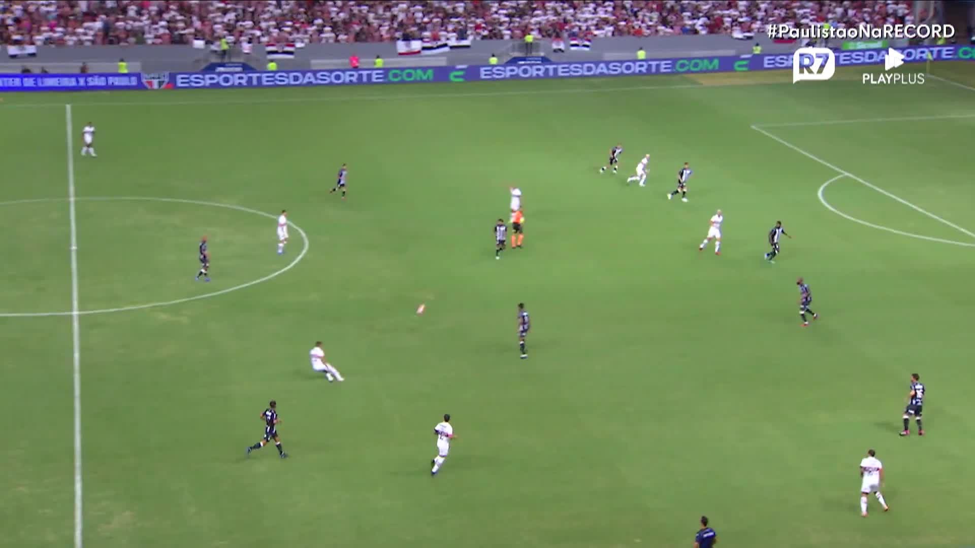 Vídeo: Veja os melhores momentos de São Paulo 3 x 0 Inter de Limeira, com Bola, Silvio Luiz e Carioca