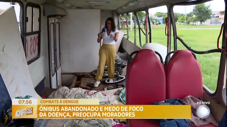 Vídeo: Moradores denunciam situação de ônibus abandonado em estacionamento de Samambaia (DF)