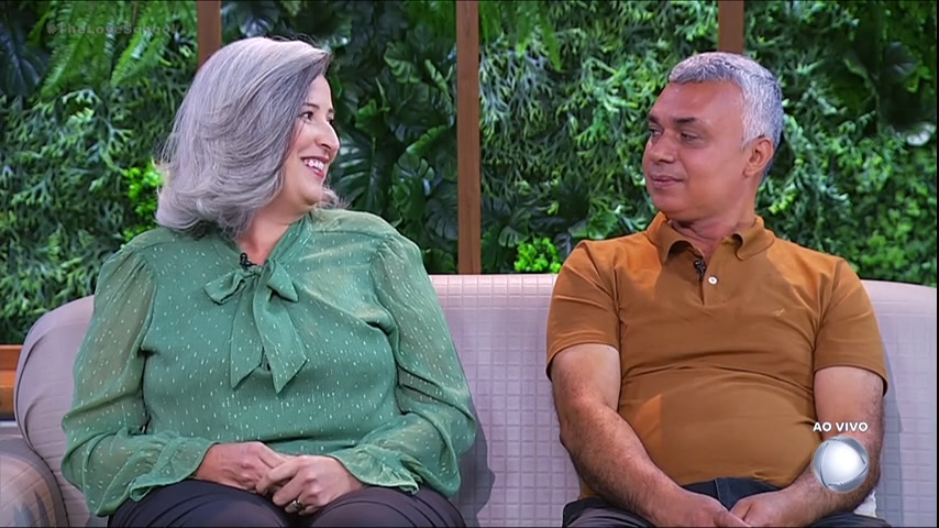 Vídeo: Conheça o casal que superou o desequilíbrio na relação