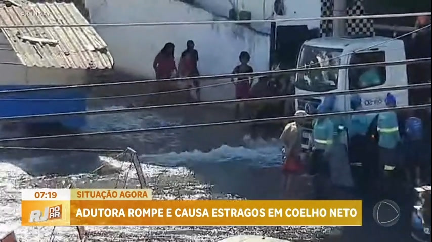Vídeo: Rompimento de adutora causa estragos e deixa duas pessoas feridas na zona norte do Rio