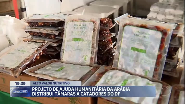 Vídeo: Projeto de ajuda humanitária da Arábia distribui tâmaras a catadores do DF