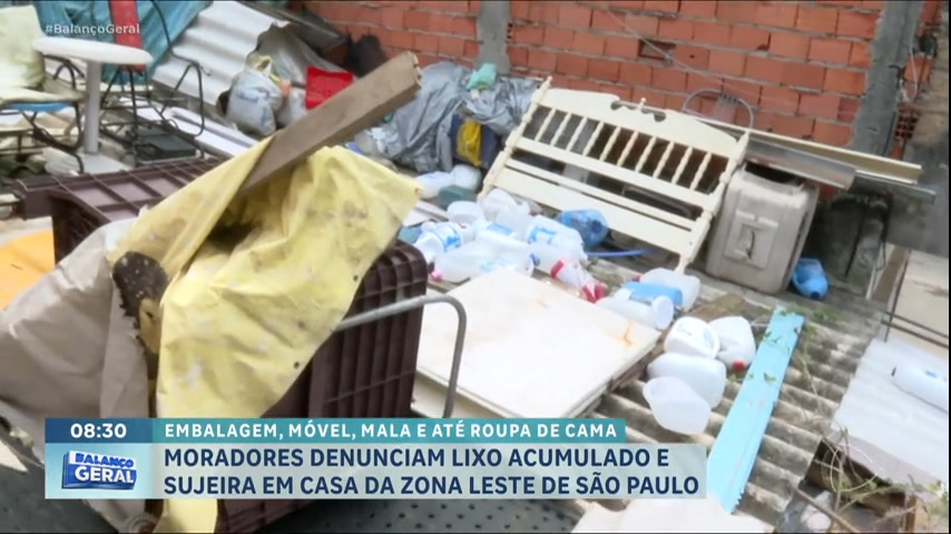 Vídeo: Moradores de SP dizem que vizinha acumuladora transformou casa em lixão