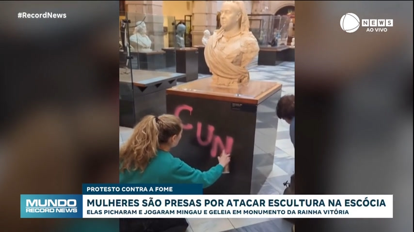 Vídeo: Duas mulheres são presas após vandalizarem escultura em museu na Escócia