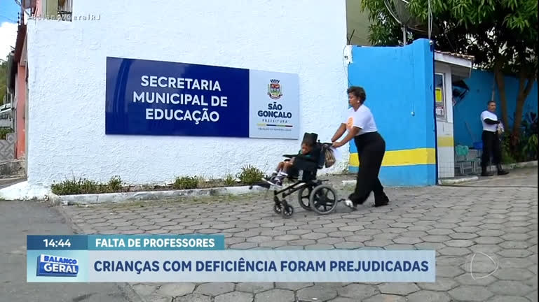 Vídeo: Crianças com deficiência sofrem com a falta de mediadores em escolas de São Gonçalo (RJ)