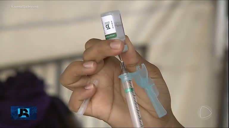 Ministério da Saúde antecipa distribuição das vacinas contra a gripe após aumento no número de casos