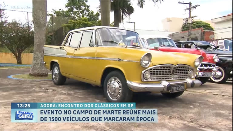 Vídeo: Evento em São Paulo expõe carros antigos e raros