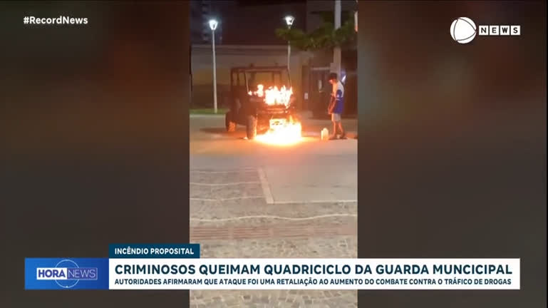 Vídeo: Quadriciclo da Guarda Municipal de SC é incendiado em retaliação ao combate às drogas