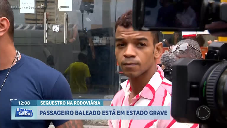 Vídeo: 'Policiais atrapalharam minha viagem', diz sequestrador de ônibus ao ser levado para presídio no Rio