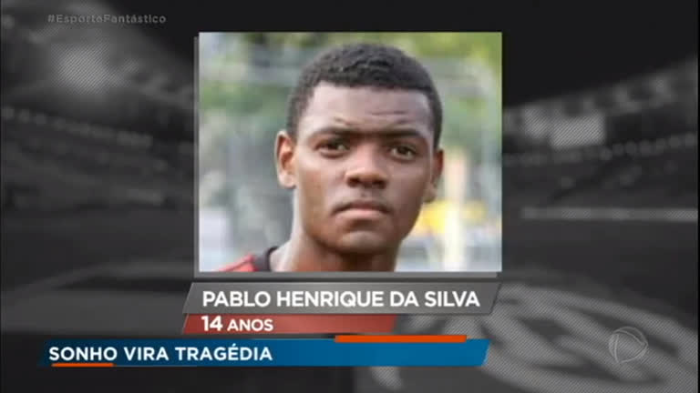 Vídeo: Família de Pablo Henrique espera o corpo do atleta em Oliveiras (MG)