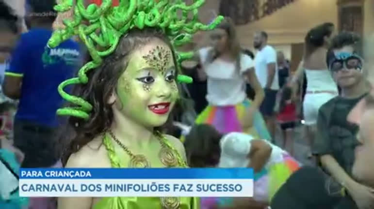 Vídeo: Carnaval do mini foliões faz sucesso