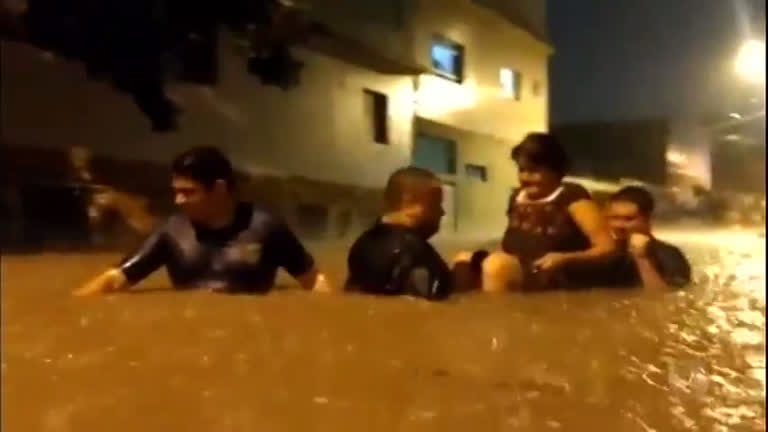 Vídeo: Equipe do JR mostra resgate de moradores de alagamentos em SP