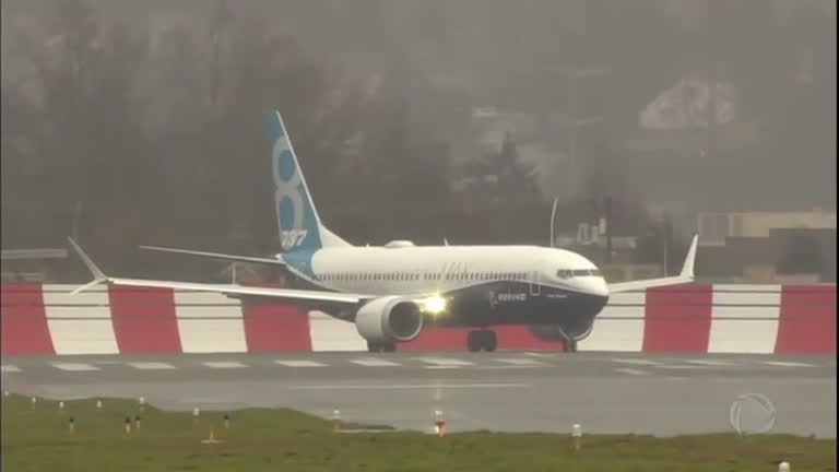 Vídeo: Companhias aéreas discutem mudanças em modelo que se envolveu em acidentes