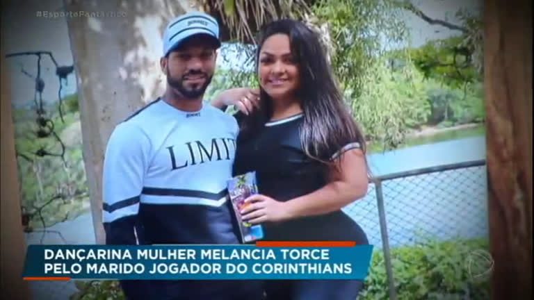 Lesbicas gostosas com pinto de borracha Porno legendado mae gostosa