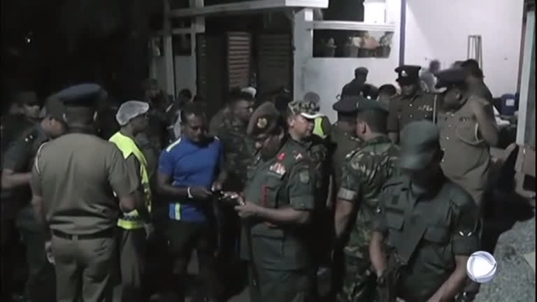 Vídeo: Polícia do Sri Lanka procura por 140 suspeitos de ligação com o Daesh