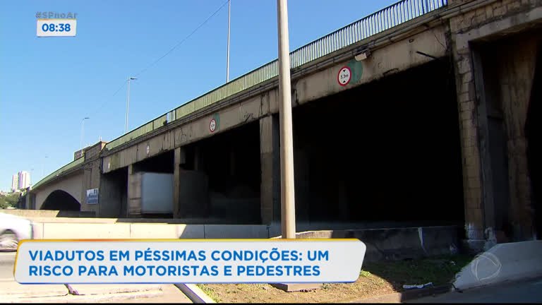 Vídeo: Viadutos em péssimas condições preocupa motoristas e pedestres de SP