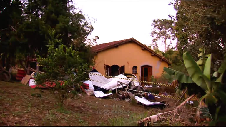 Vídeo: Queda de avião monomotor mata duas pessoas no interior de São Paulo