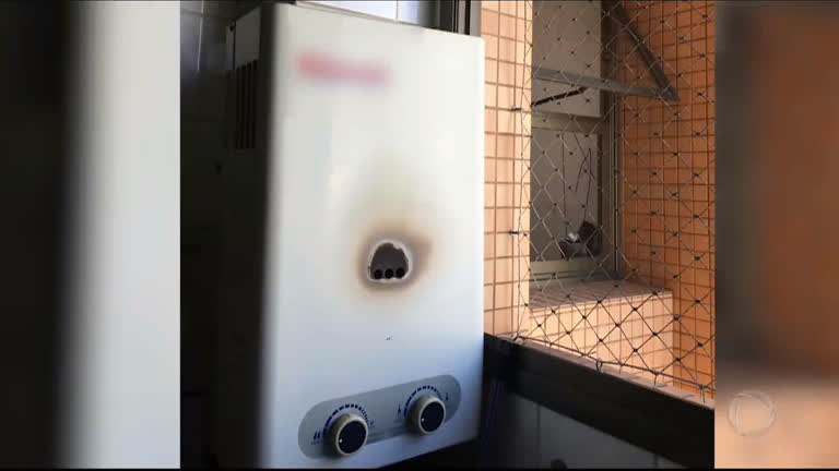Vídeo: Vazamento de gás pode ter provocado morte de família na Grande SP