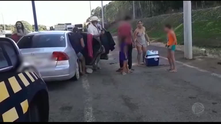 Vídeo: Transporte clandestino e imprudência levam perigo às estradas no período de férias