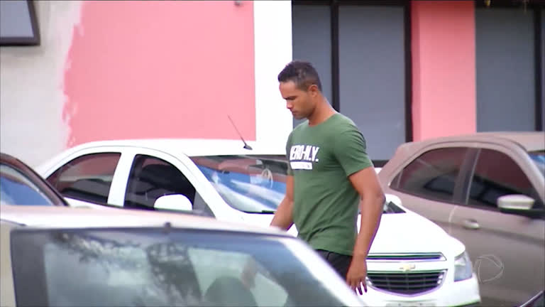 Vídeo: Goleiro Bruno consegue progressão de pena para o regime semiaberto