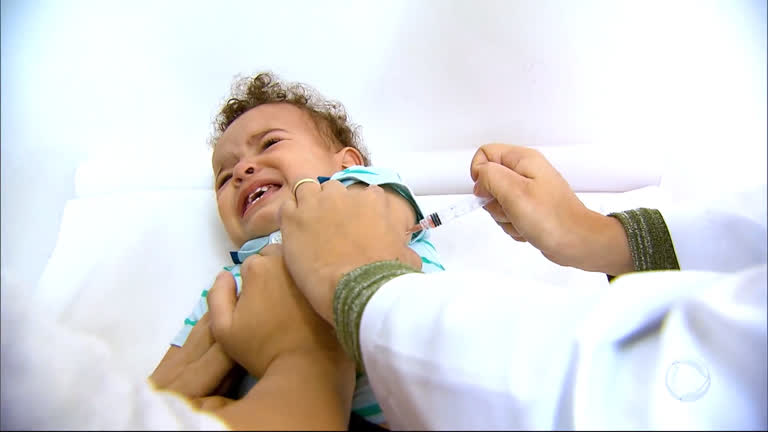 Vídeo: Campanha de vacinação contra o sarampo é ampliada para bebês a partir dos seis meses