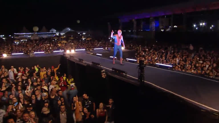 Vídeo: DJs The Heroes invadem o palco principal da Arena Itu