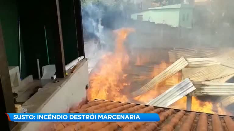 Vídeo: Incêndio destrói mercearia na região metropolitana de BH