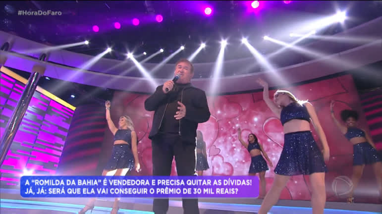Vídeo: Amado Batista canta sucesso e embala plateia do Hora do Faro