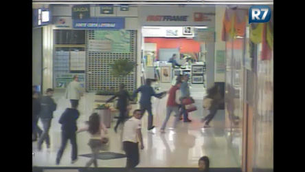 Vídeo: Polícia divulga imagens de assalto a joalheria em shopping de São Paulo