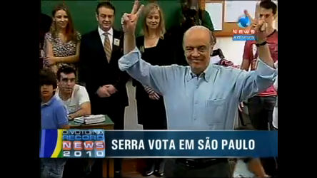 Vídeo: Candidato José Serra vota em São Paulo